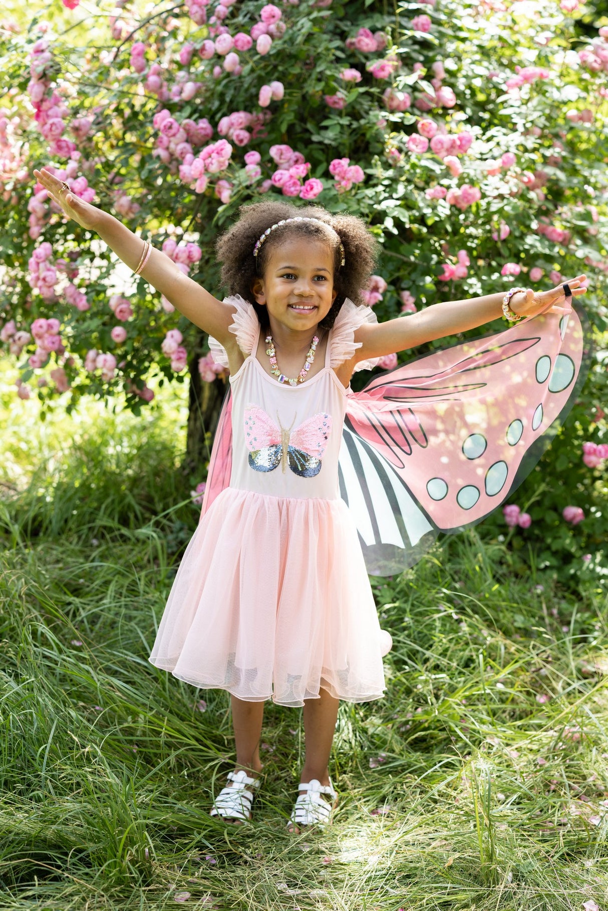 Schmetterlingskleid mit Flügeln & Pailletten 5-6 Jahre