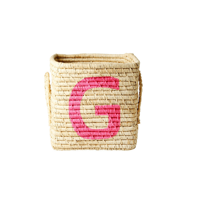 Raffia Square Basket with Painted Letter GRiceRaffia Square Basketkorbmayer. ganz besonders. für kinder.