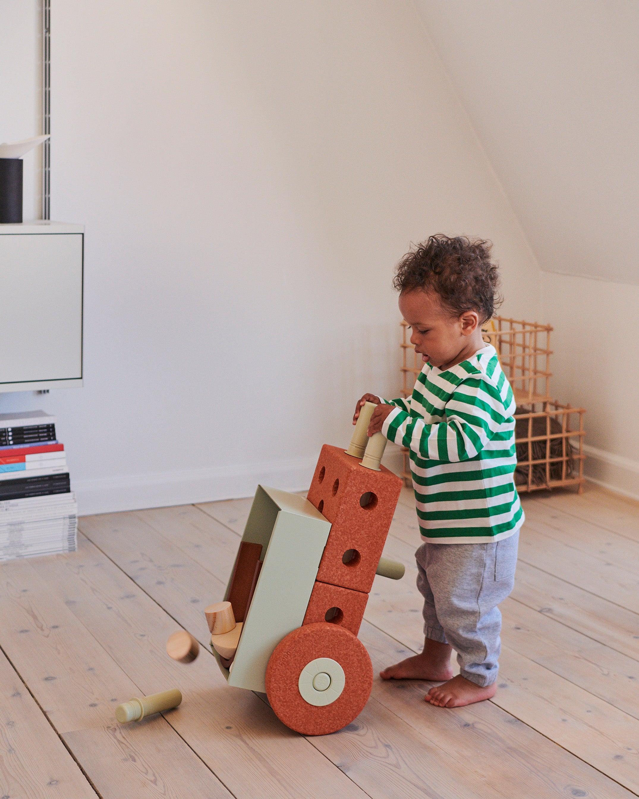 MODU 3-IN-1 Lauflernwagen/ Burnt Orange-Dusty Green - korbmayer. ganz besonders. für kinder.