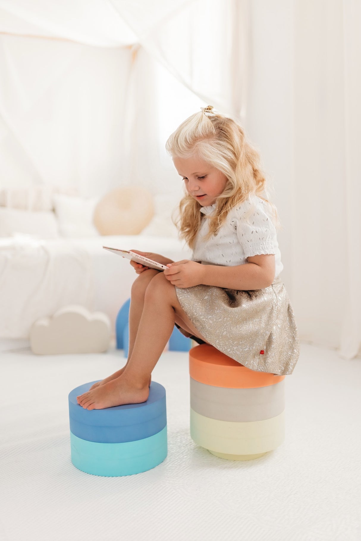 Rainbow- Chair - korbmayer. ganz besonders. für kinder.