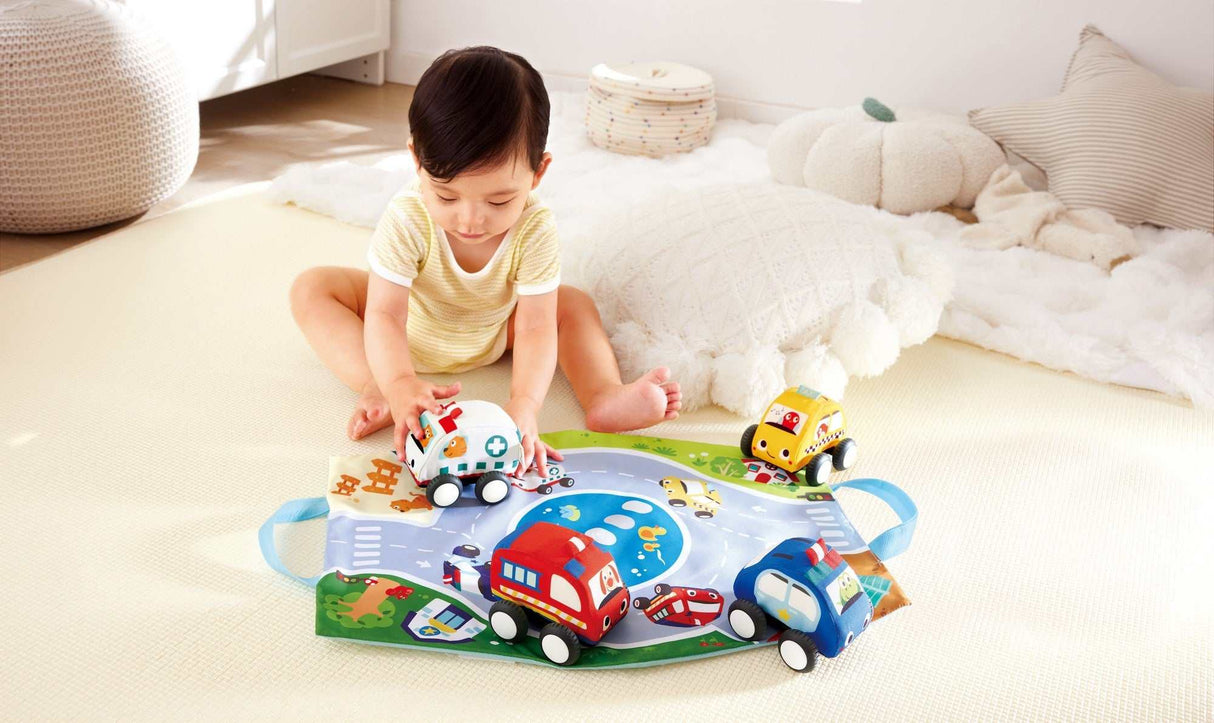 Plüschauto-Set mit Rückziehmotor