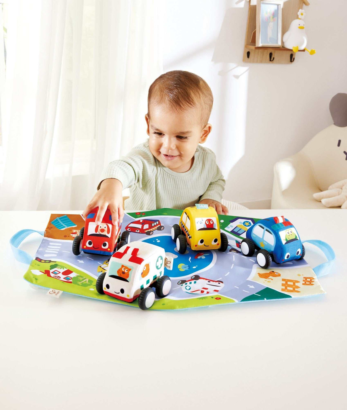 Plüschauto-Set mit Rückziehmotor
