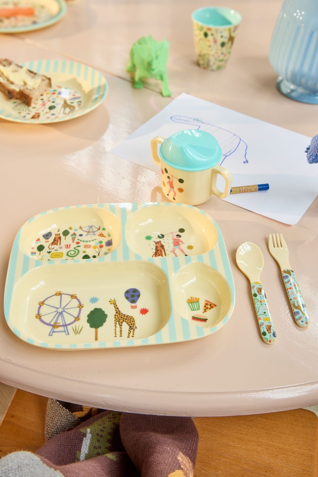 Unterteilter Kinderteller/ Fun Fair mint