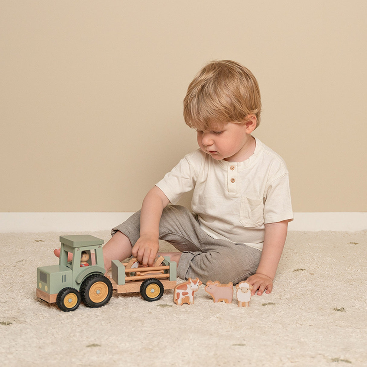 Traktor mit Anhänger Little FarmLittle DutchTraktor mit Anhängerkorbmayer. ganz besonders. für kinder.