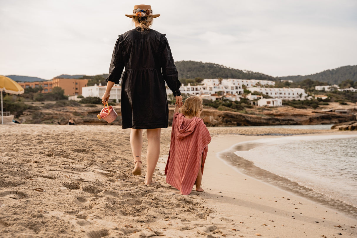 Strandponcho PinkLittle DutchStrandponcho Pinkkorbmayer. ganz besonders. für kinder.