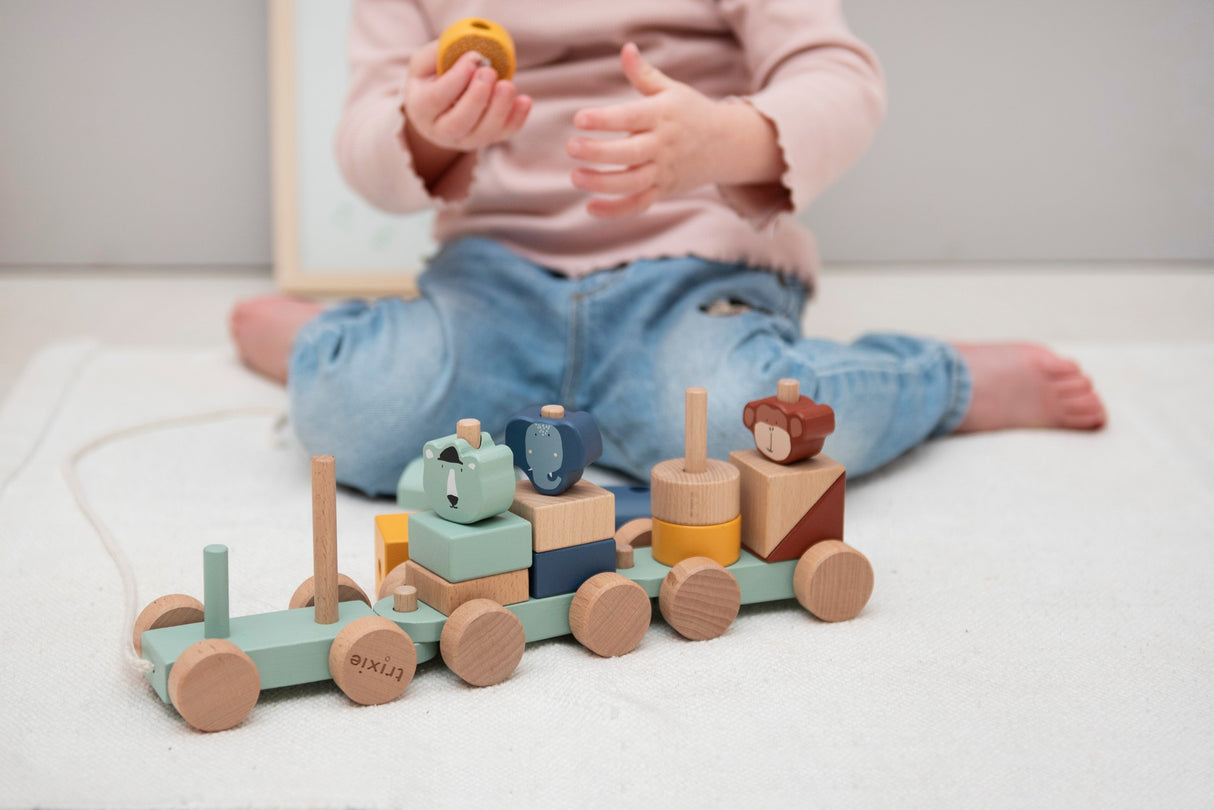 Holz Eisenbahn - korbmayer. ganz besonders. für kinder.