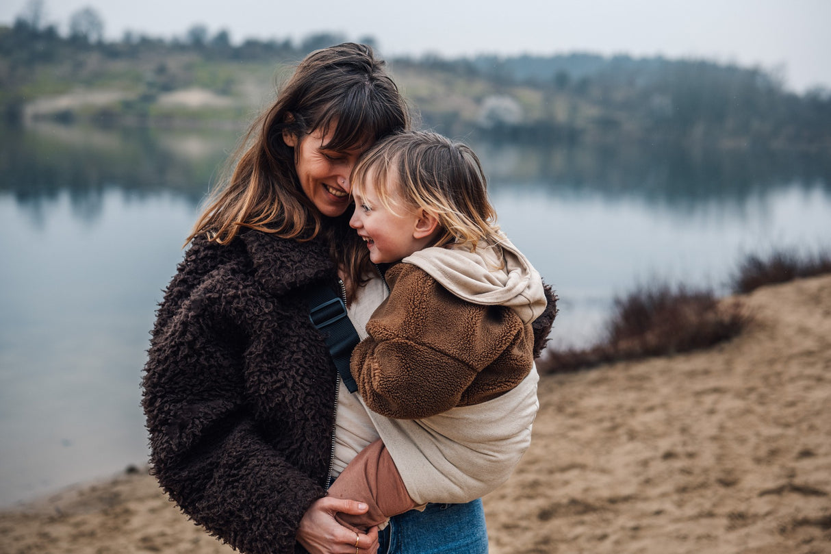 Kindertrage Leinen/ SandWildrideKindertrage Sand Leinenkorbmayer. ganz besonders. für kinder.