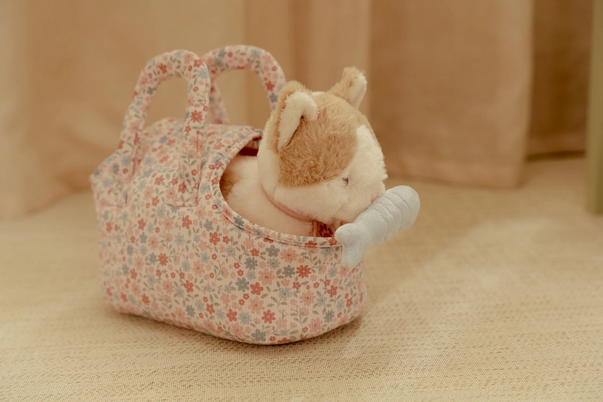 Plüschkatze Marley in Tasche