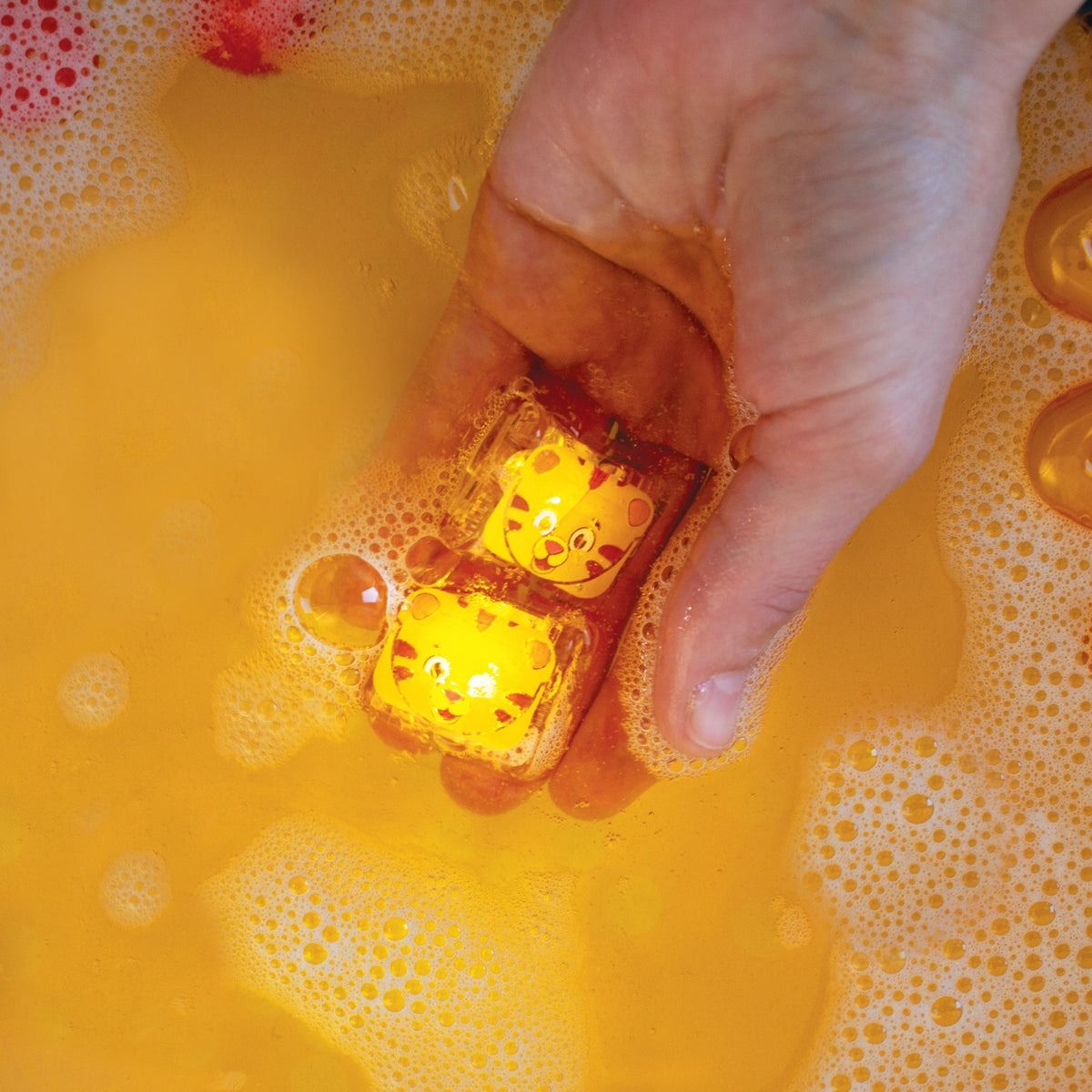 Leuchtende Badewürfel 4 Stück Daniel Tiger