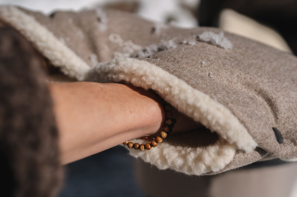Handmuff/ Beige